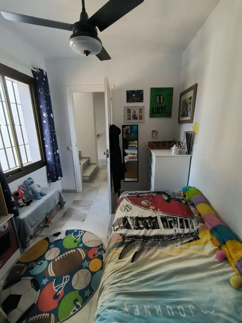 Dormitori de Casa adosada en venda en Mijas amb Aire condicionat, Terrassa i Piscina