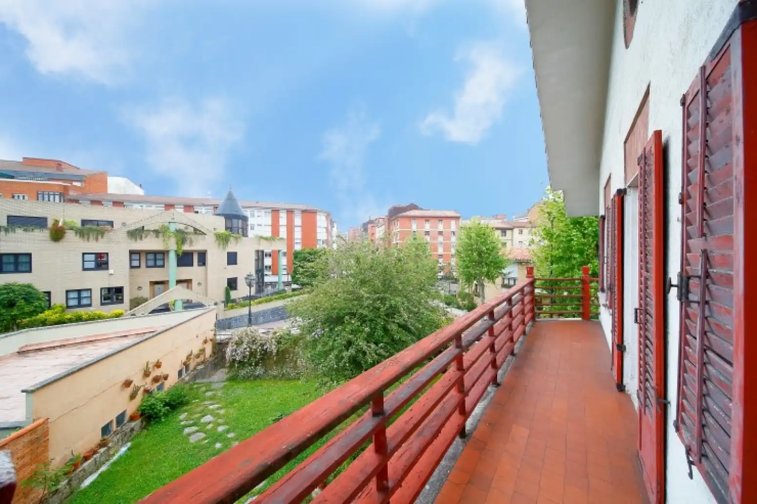 Terrace of Houses for sale in Oviedo   with Heating, Parquet flooring and Terrace