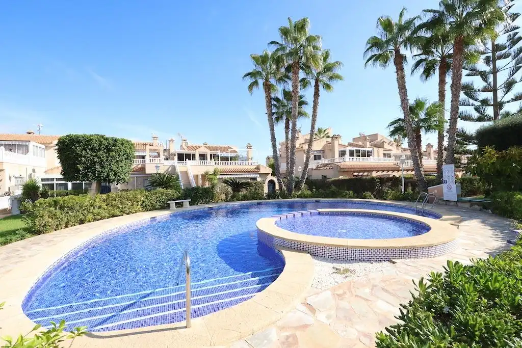 Planta baixa de lloguer a Calle Nicolas de Bussi, Playa Flamenca