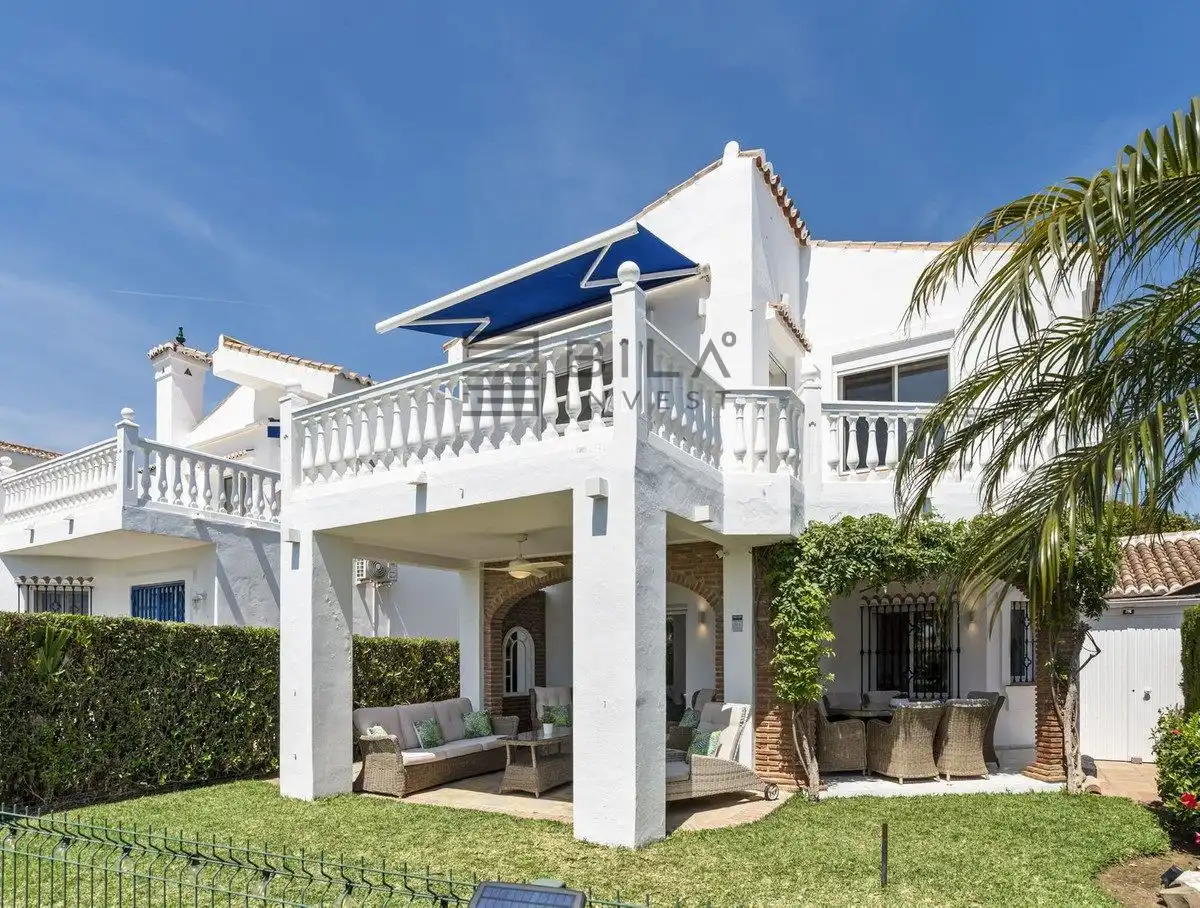 Casa o xalet en venda a El Chaparral, El Faro de Calaburra - Chaparral