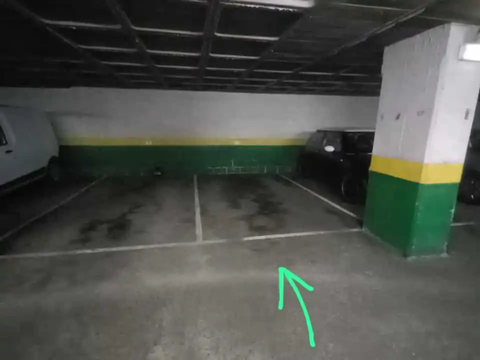Parkplatz von Garage zur Miete in Gijón 
