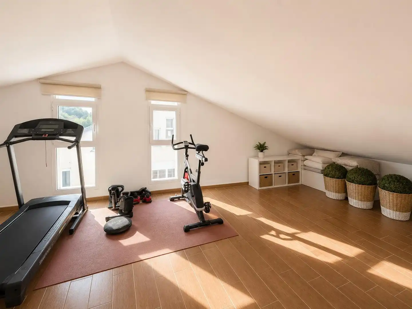 Einfamilien-Reihenhaus zum Verkauf in Enguera mit Klimaanlage, Heizung und Terrasse