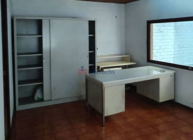 Nave industrial en Venta en Torà