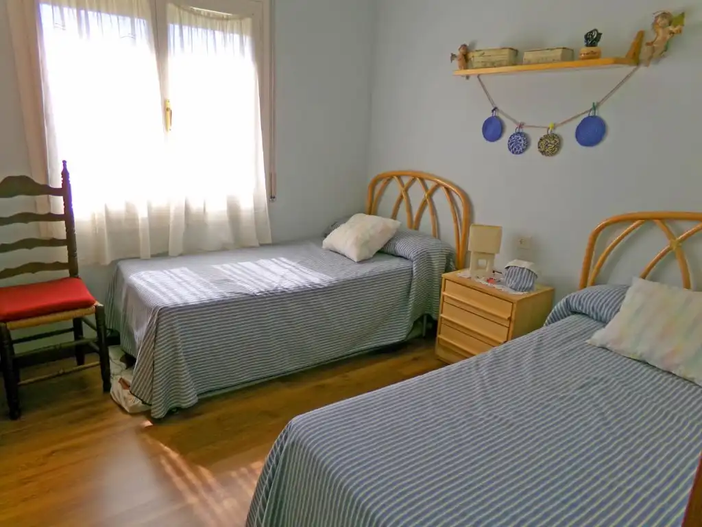 Bedroom of Apartments for sale in L'Escala