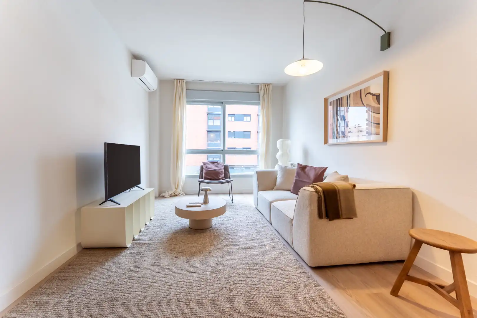Living room of Flat for sale in Madrid  with Air Conditioner, Storage room and Community pool