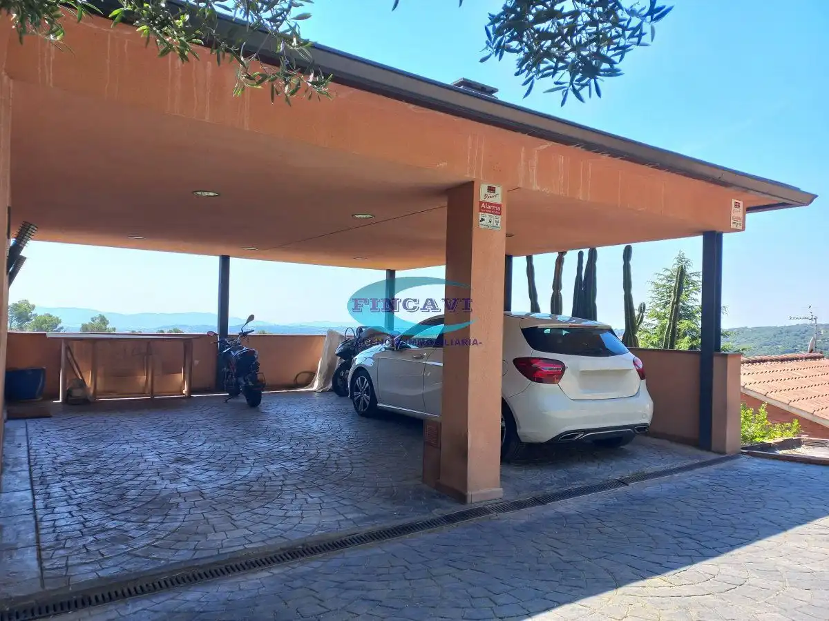 Parking de Casa o chalet en venta en L'Ametlla del Vallès con Calefacción y Piscina