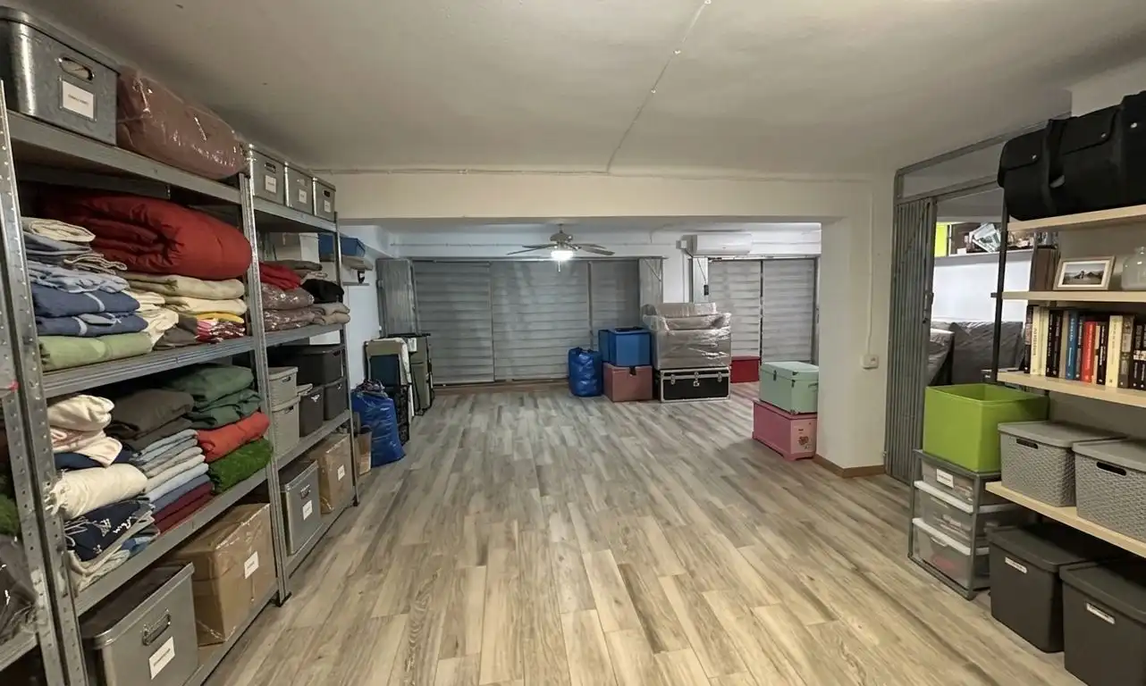 Local en venta en Antequera