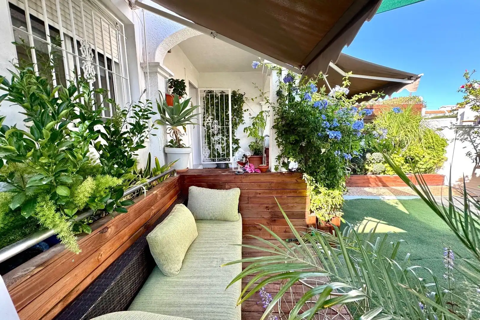 Terraza de Casa o chalet de alquiler en Torrevieja con Piscina