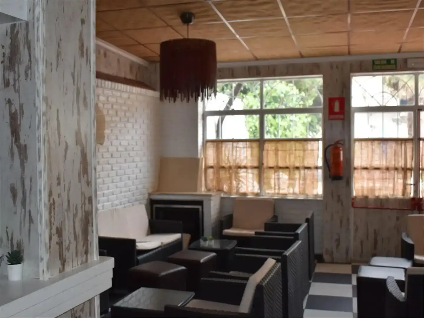 Local de lloguer en Macastre amb Aire condicionat