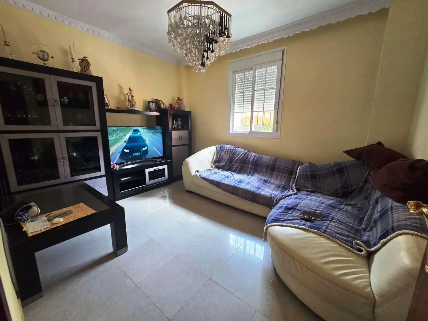 Sala d'estar de Casa o xalet en venda en Bormujos amb Aire condicionat i Piscina