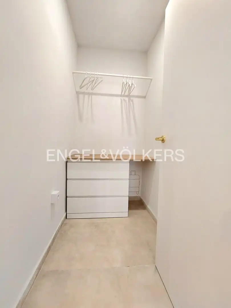 Bedroom of Flat for sale in Valencia  with Heating and Terrace