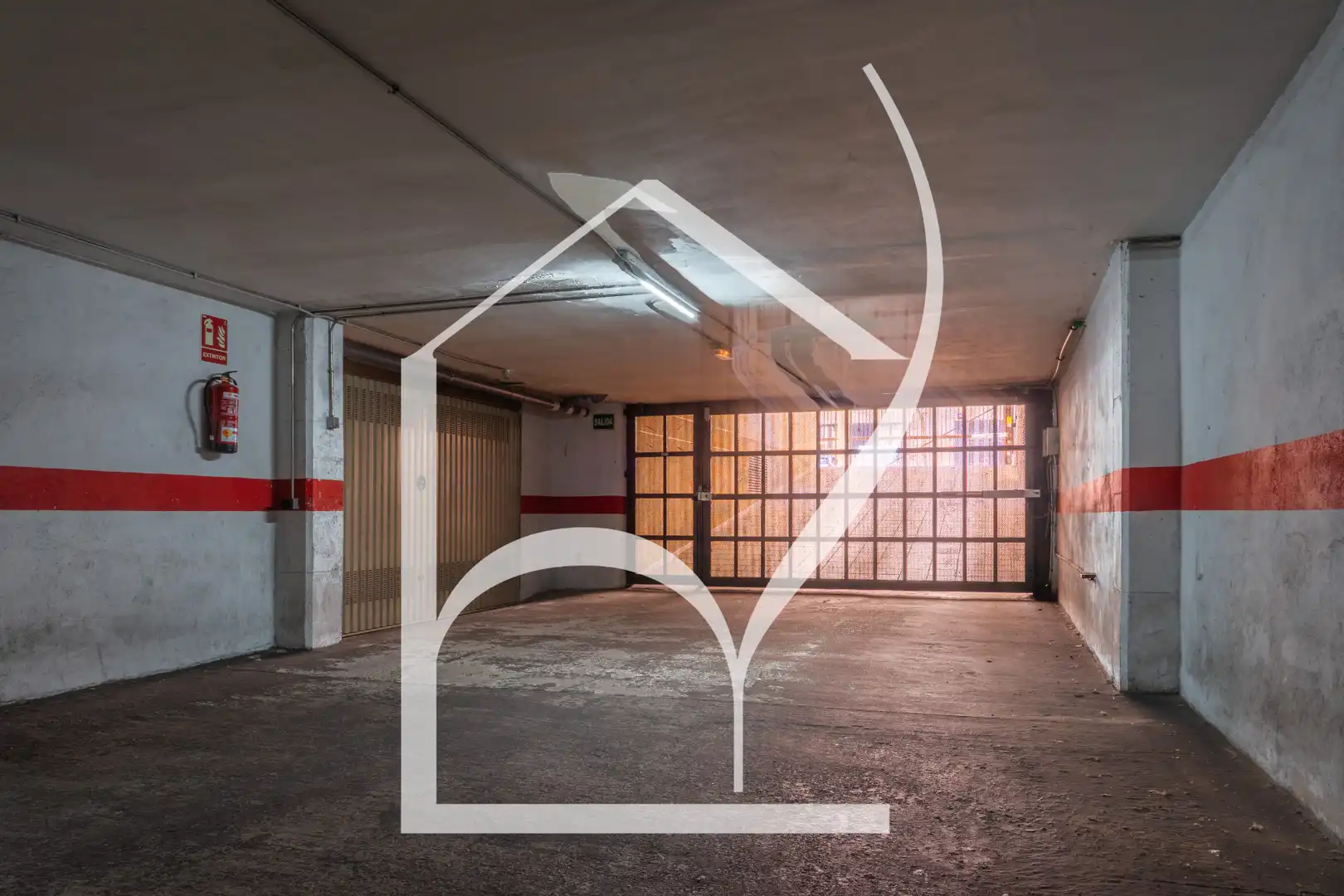 Parkplatz von Wohnung zum Verkauf in Salamanca mit Klimaanlage, Heizung und Möbliert