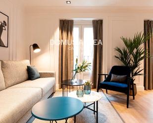 Living room of Flat to rent in  Madrid Capital  with Air Conditioner and Terrace