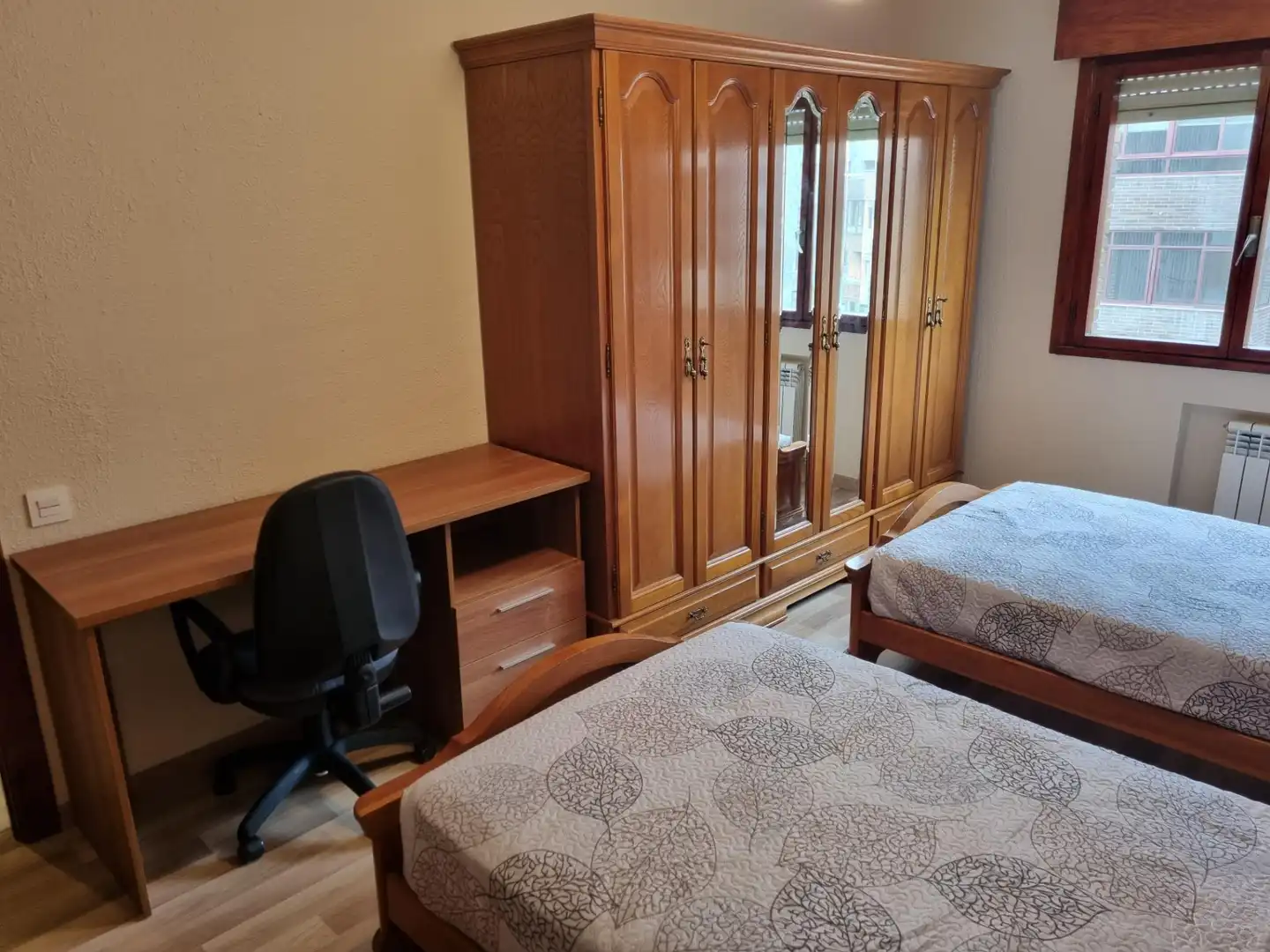 Flat for rent in Calle Doctor Fleming, 1, Llamaquique