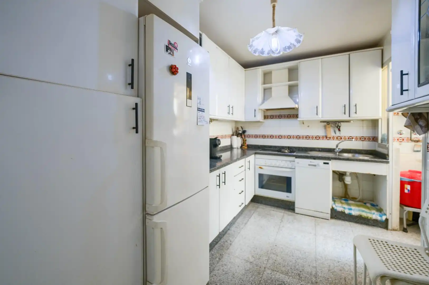 Küche von Wohnung zum Verkauf in Sevilla mit Klimaanlage, Heizung und Abstellraum