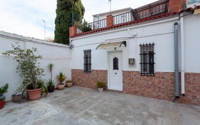 Exterior view of Single-family semi-detached for sale in  Barcelona Capital  with Terrace