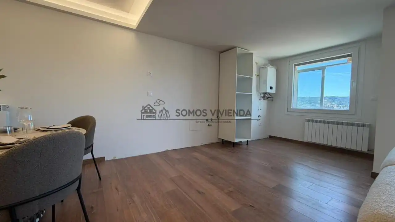 Sala de estar de Piso en venta en Ourense Capital  con Calefacción, Trastero y Balcón