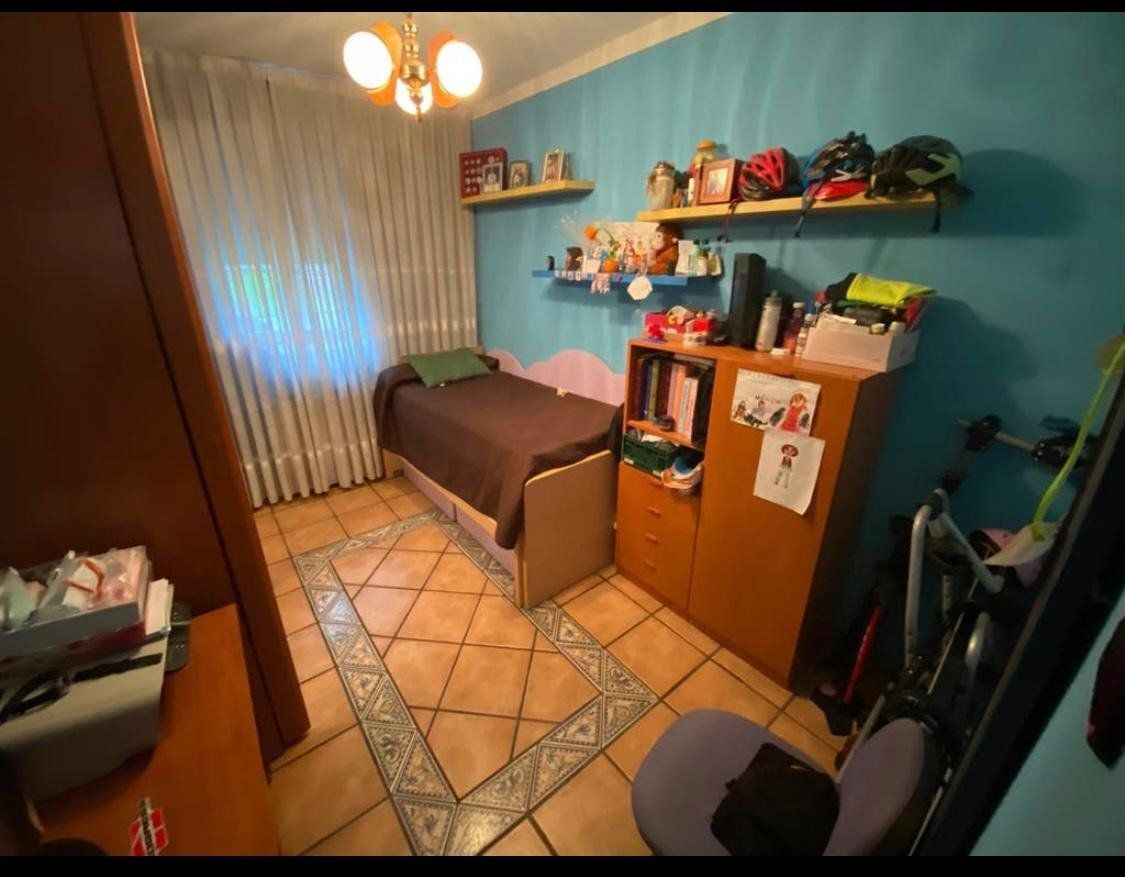 Dormitori de Casa adosada en venda en Valle de Trápaga-Trapagaran amb Calefacció