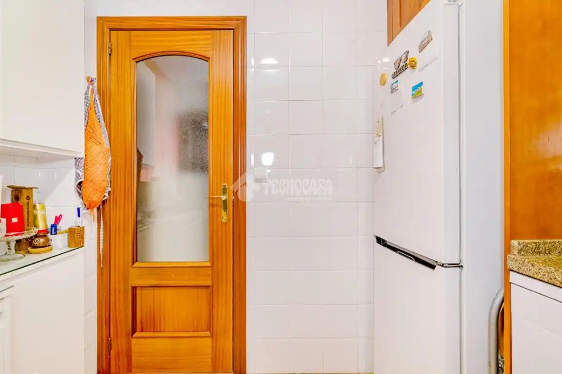 Cocina de Piso en venta en Lucena con Aire acondicionado y Amueblado