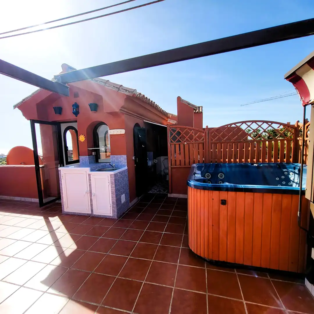 Terrassa de Àtic en venda en Estepona amb Aire condicionat, Terrassa i Traster