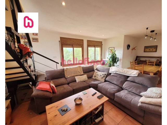 Casa-chalet en Venta en Calle Rubiola en Font-rubí