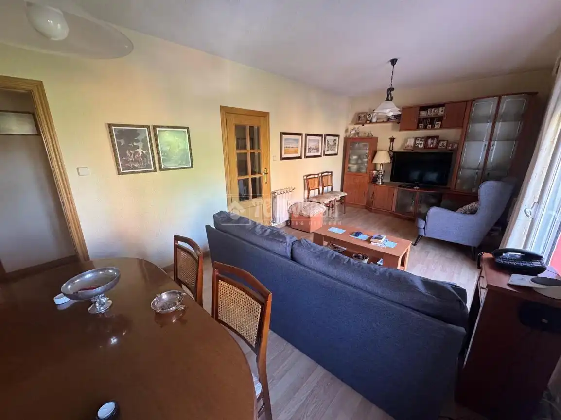 Sala d'estar de Pis en venda en Alcorcón amb Aire condicionat i Balcó