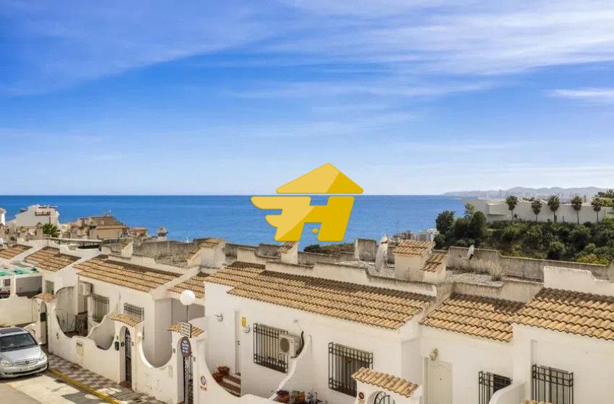 Exterior view of Flat to rent in Benalmádena  with Air Conditioner, Private garden and Swimming Pool