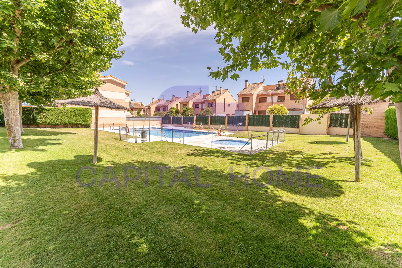 Jardín de Casa adosada en venta en Navalcarnero con Aire acondicionado, Calefacción y Jardín privado