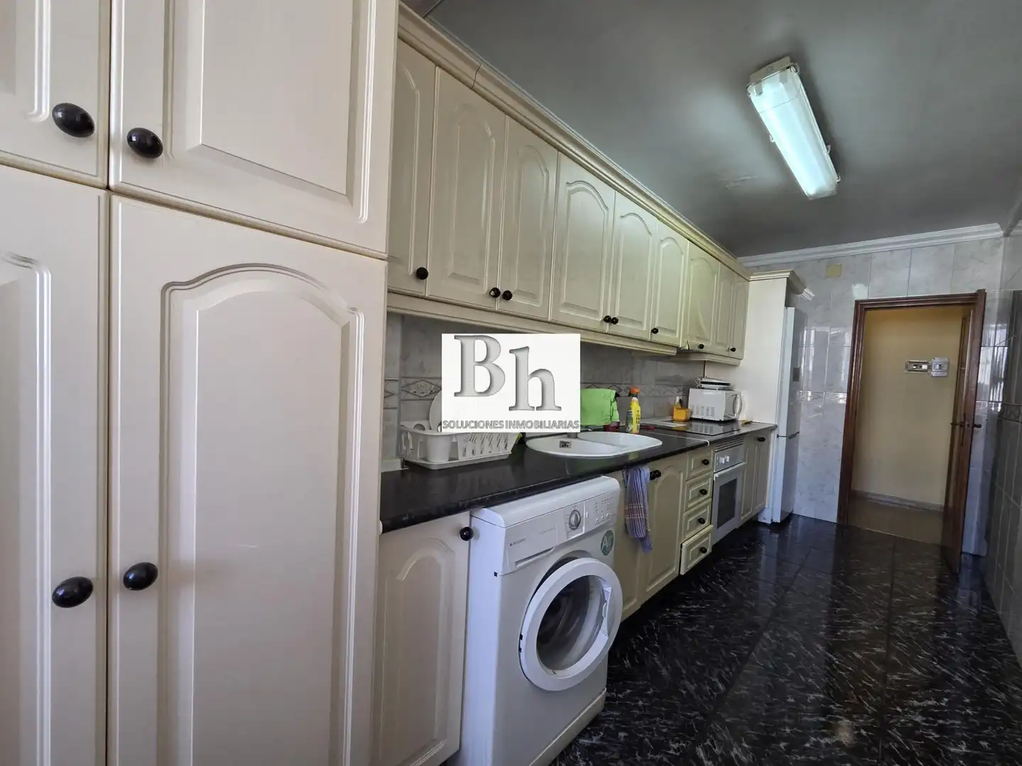 Cocina de Piso de alquiler en Málaga con Terraza y Amueblado