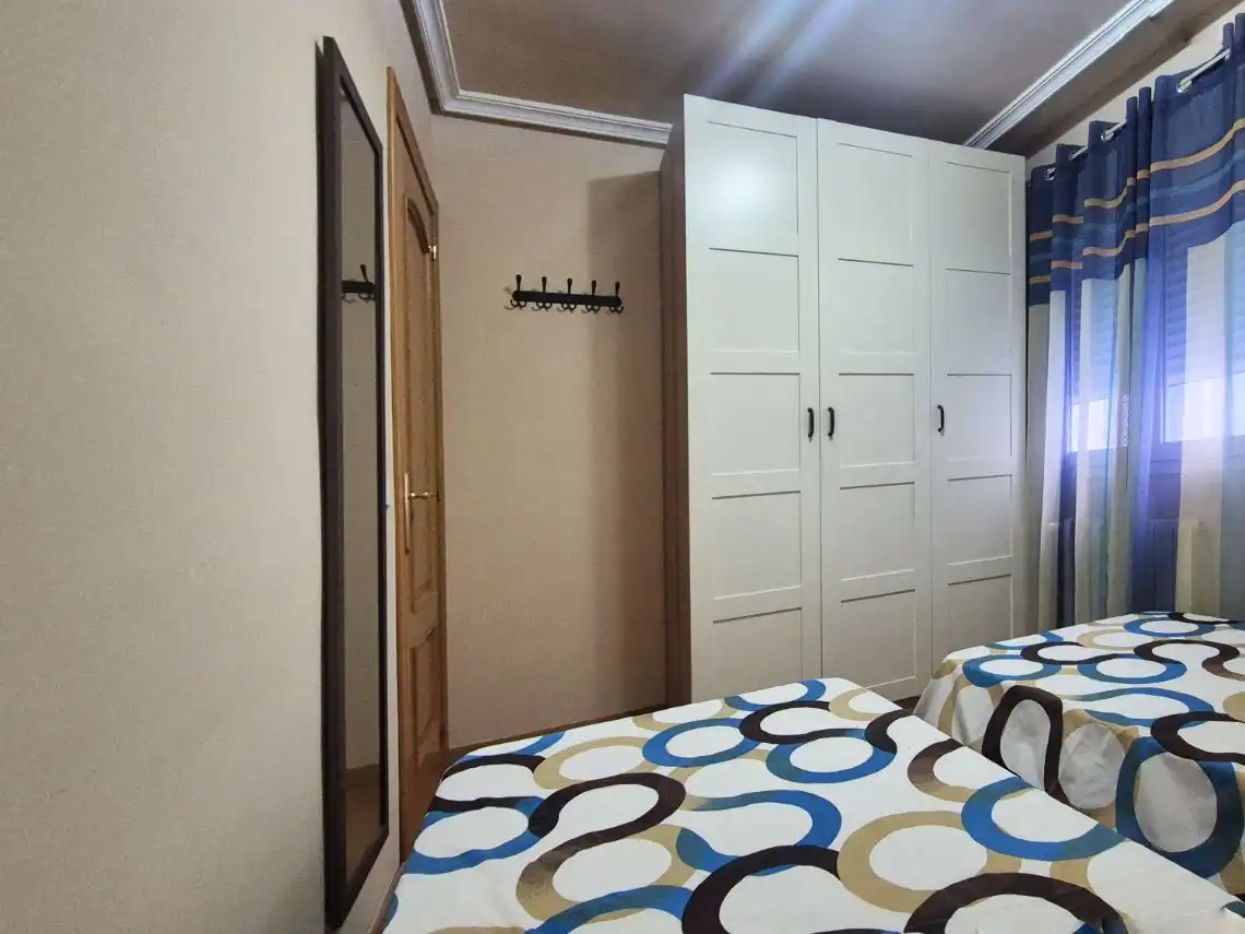 Flat for rent in Calle Carlos Arniches, 7, El Soto - Azorín