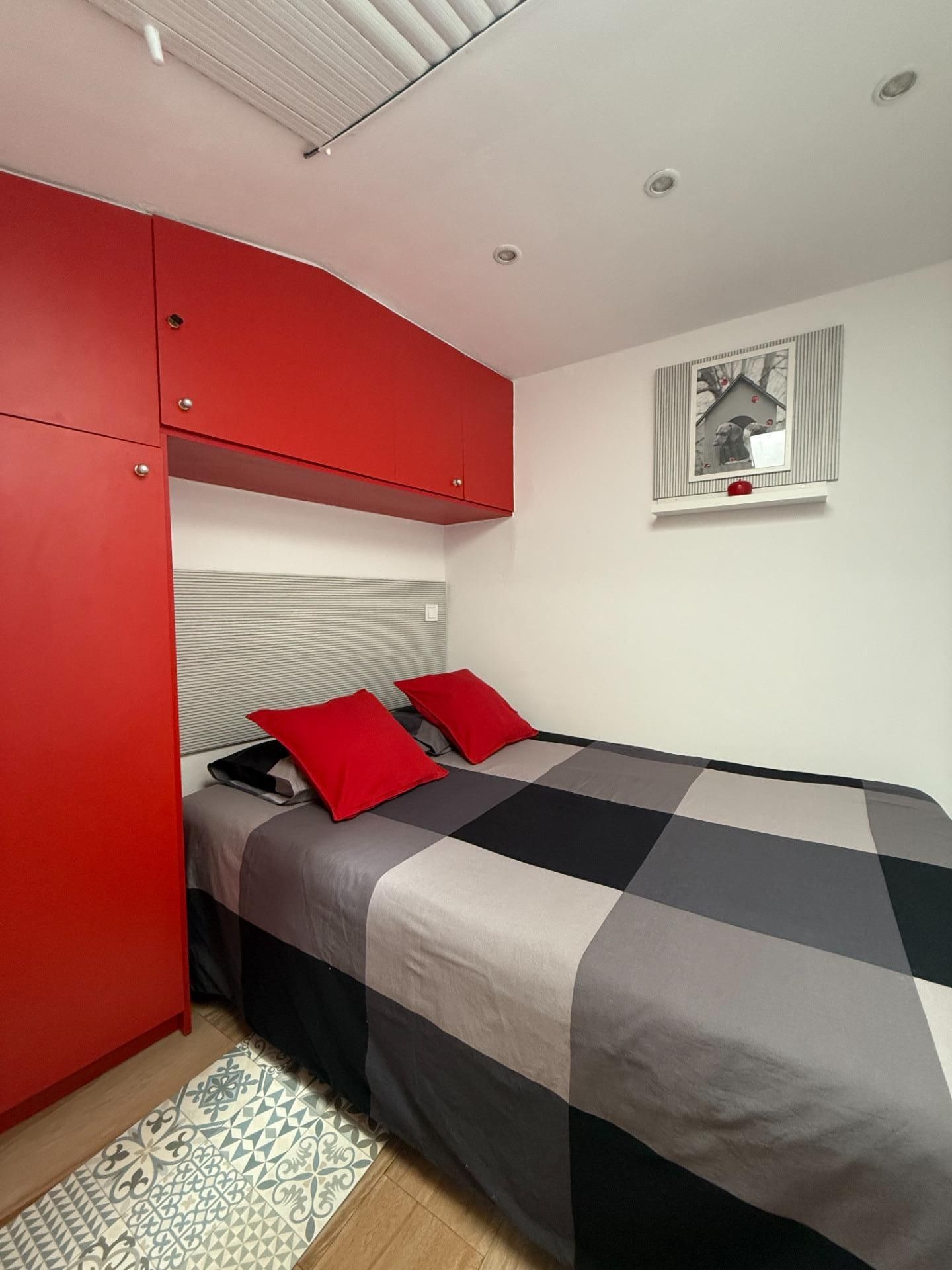 Apartamento de alquiler en Calle TRES PECES, Embajadores - Lavapiés