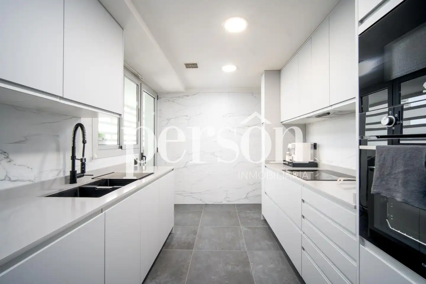 Cocina de Piso de alquiler en Valencia con Aire acondicionado, Calefacción y Terraza