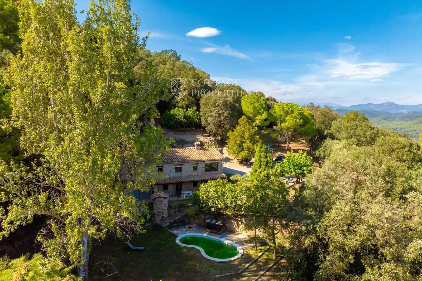 Vista exterior de Finca rústica en venta en Sant Miquel de Campmajor con Calefacción y Piscina
