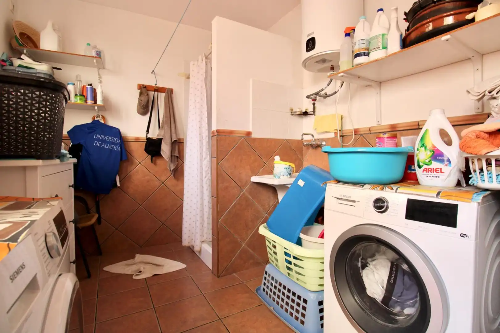 Baño de Casa adosada en venta en Roquetas de Mar con Aire acondicionado, Terraza y Trastero
