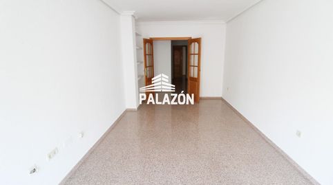 Foto 3 de Piso en venta en Crevillent, Alicante