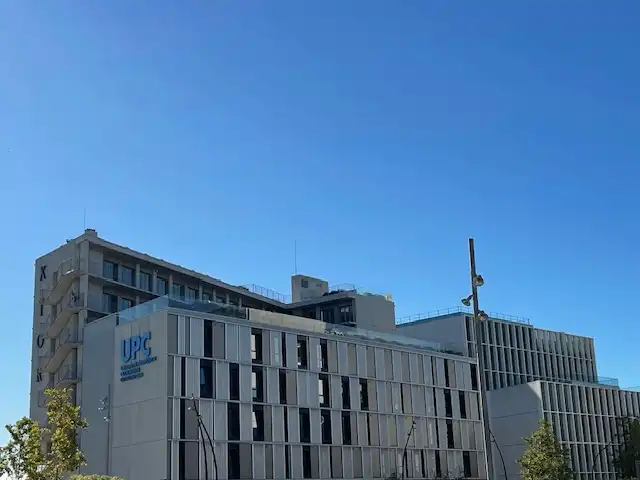 Local en venda a Avinguda d'Eduard Maristany, El Besós i el Maresme