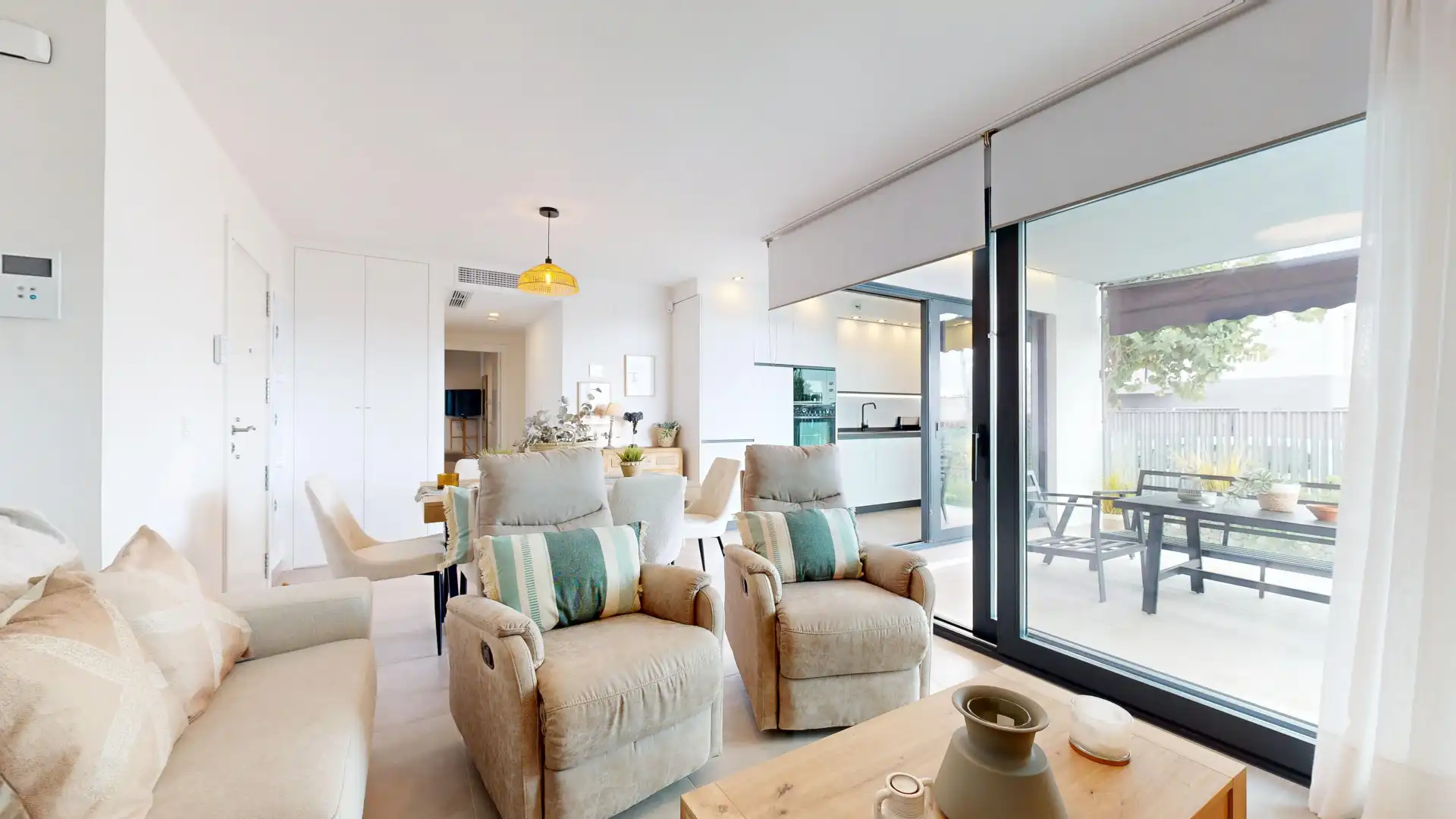 Sala de estar de Apartamento en venta en Fuengirola con Aire acondicionado, Terraza y Piscina