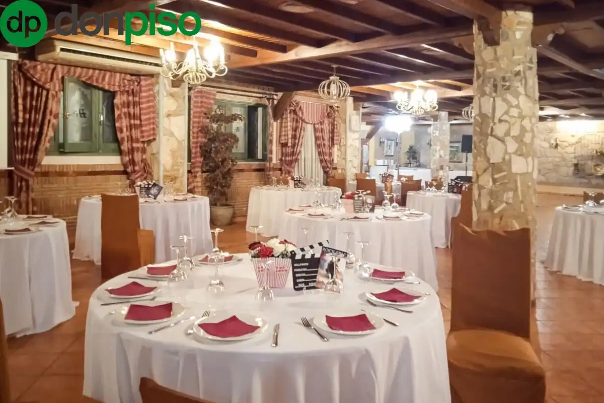 Local en venta en Pinos Genil con Terraza