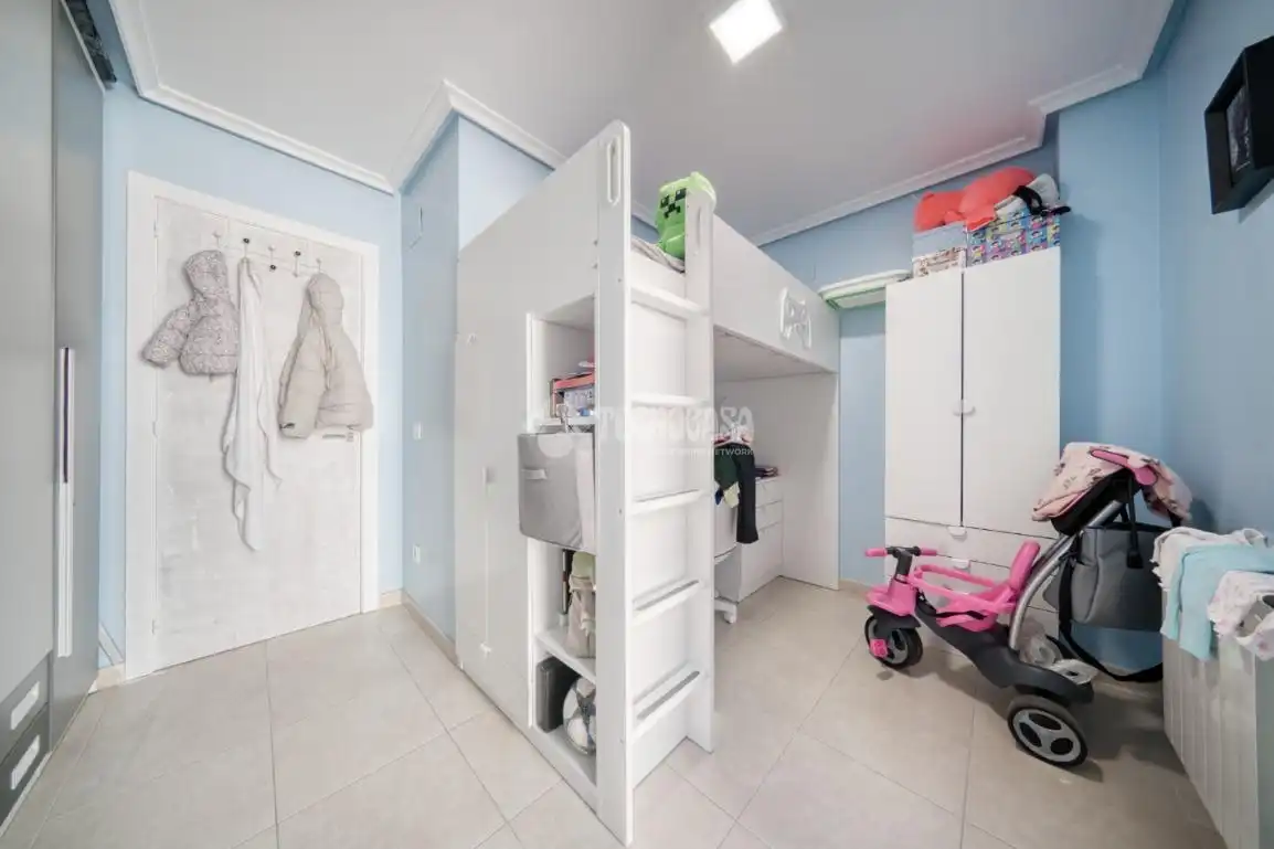 Habitación de Piso en venta en Valladolid con Calefacción y Terraza