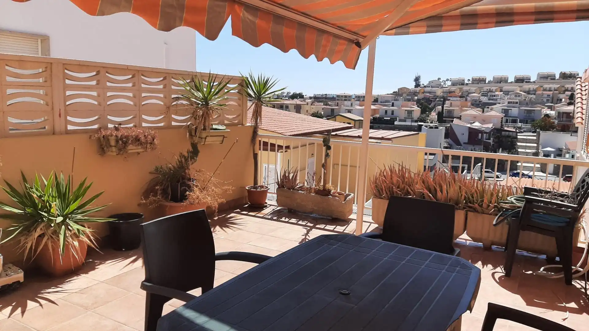 Detached house with terrace for sale in Arguineguín, imagen 2