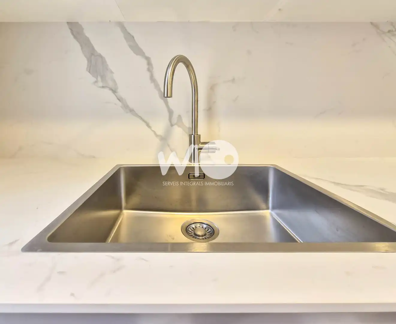 Cocina de Piso de alquiler en Girona con Aire acondicionado, Calefacción y Parquet