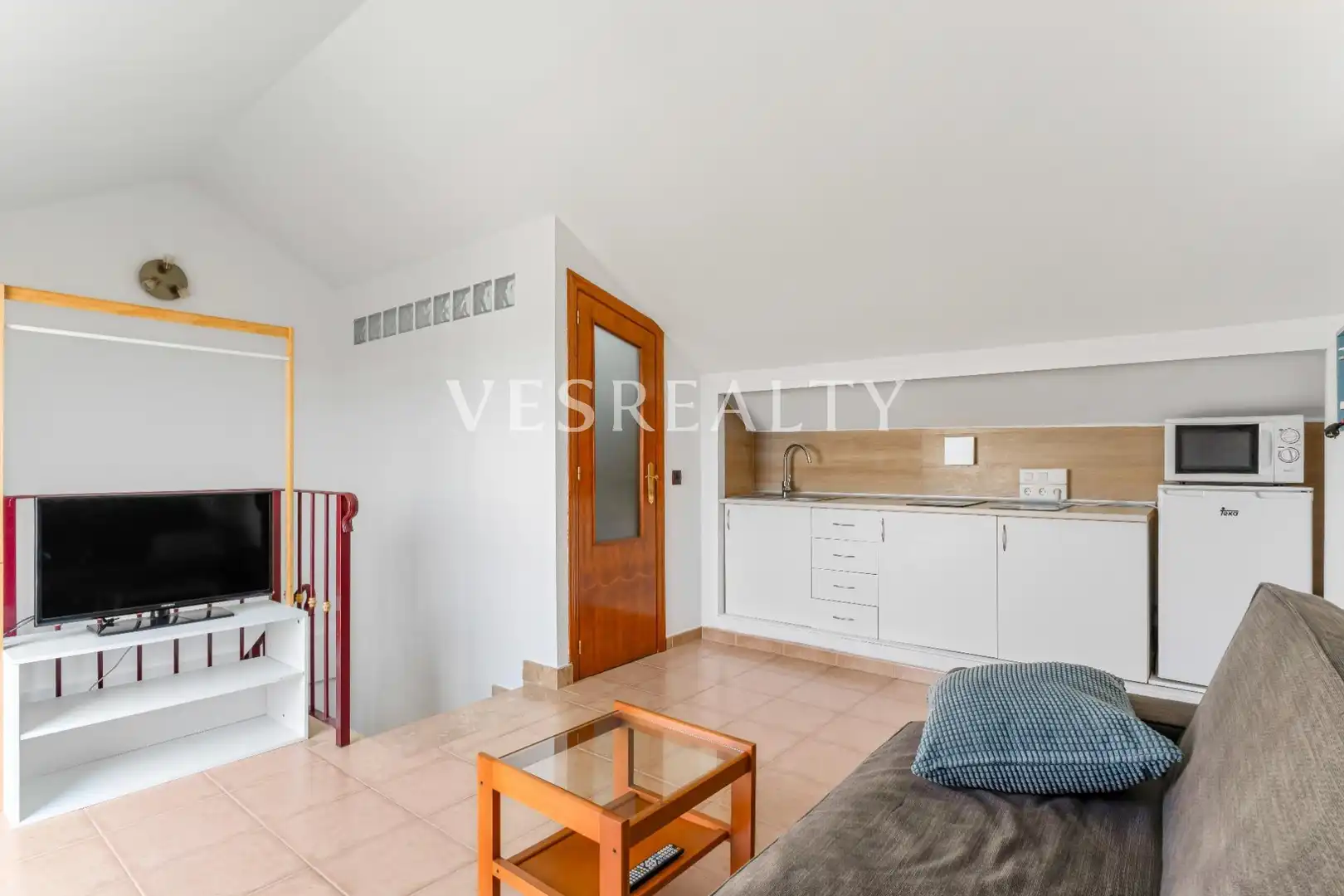 Vista exterior de Casa o xalet en venda en Sant Joan d'Alacant amb Jardí privat, Terrassa i Balcó