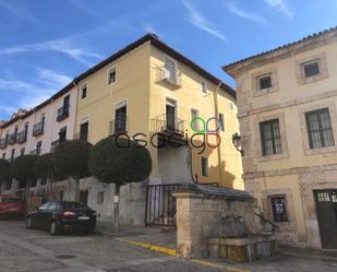 Außenansicht von Haus oder Chalet zum verkauf in Brihuega mit Balkon