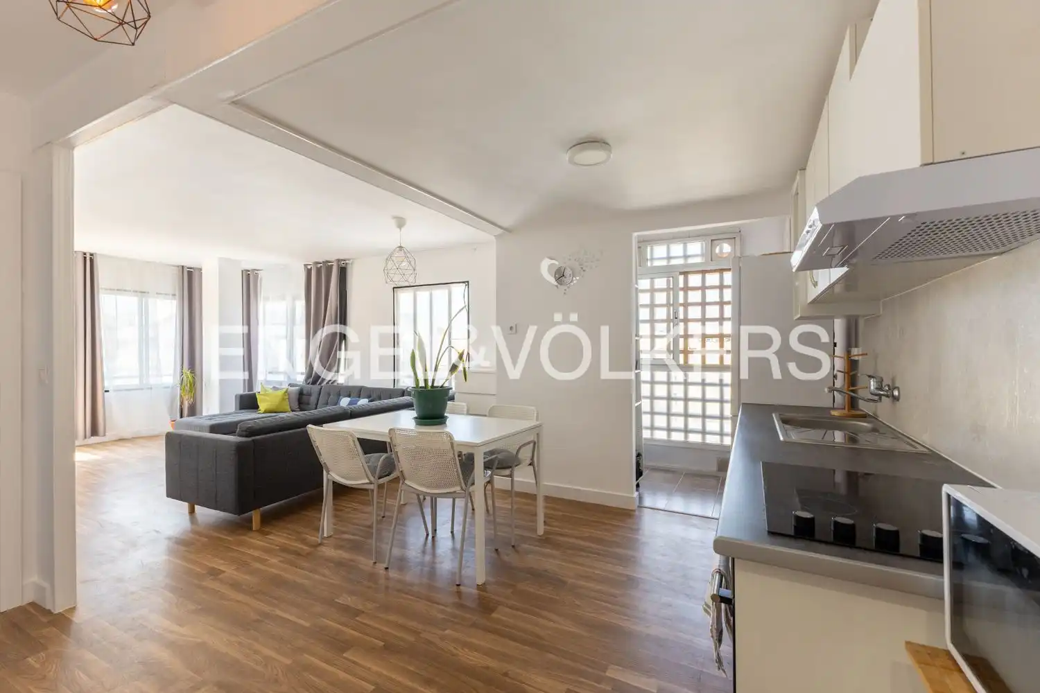 Kitchen of Flat for rent in Sagunto / Sagunt  with Air Conditioner, Heating and Parquet flooring