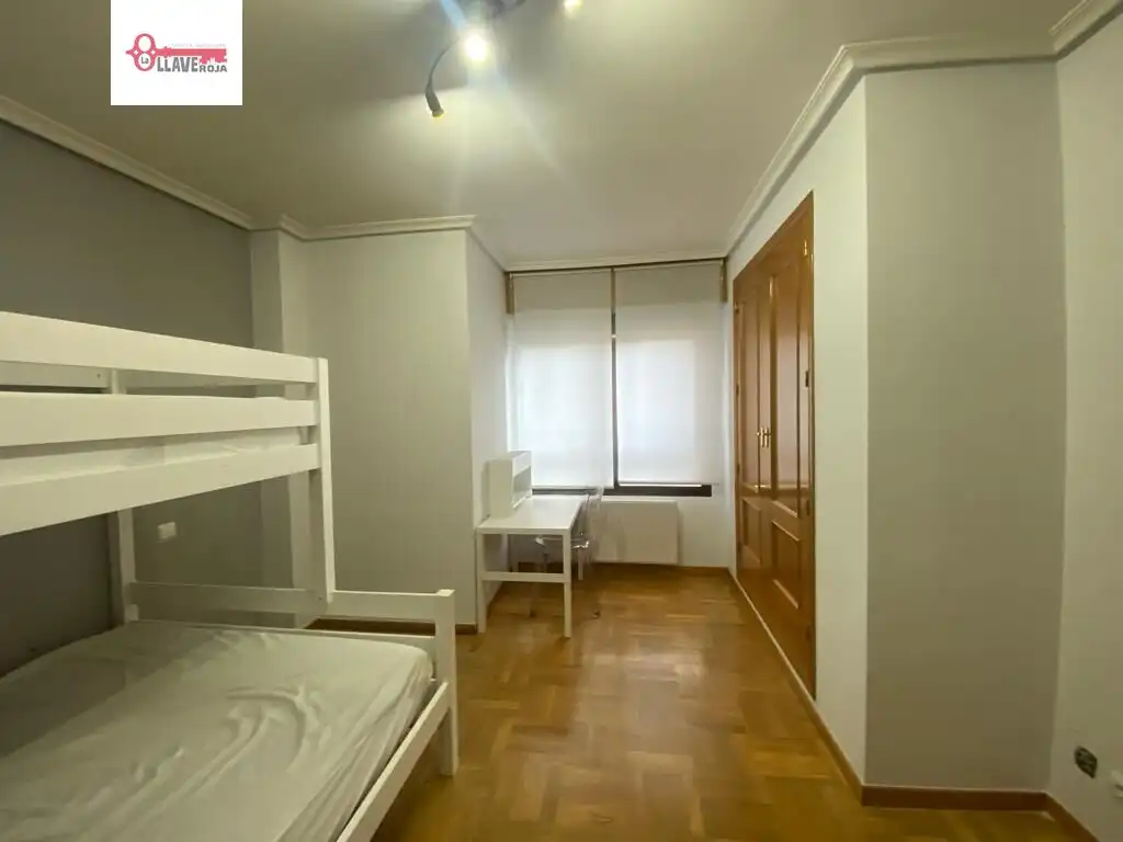 Schlafzimmer von Wohnung zum Verkauf in Burgos mit Heizung, Parkett und Abstellraum