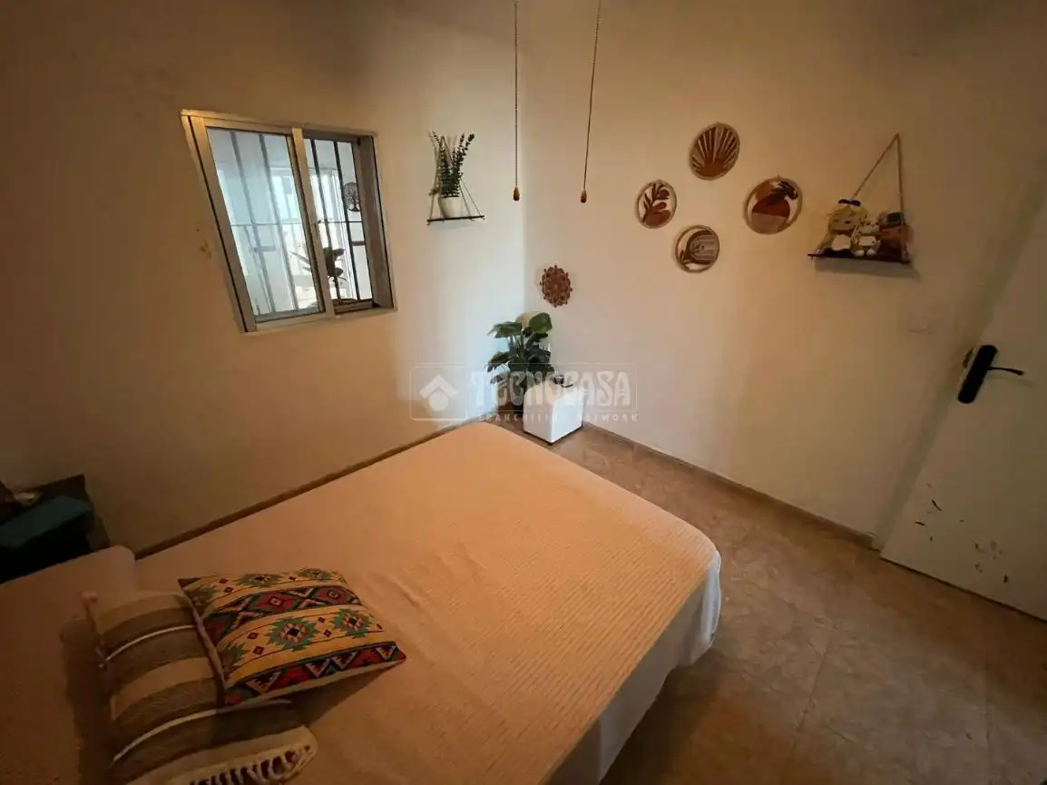 Habitación de Casa adosada en venta en Dos Hermanas