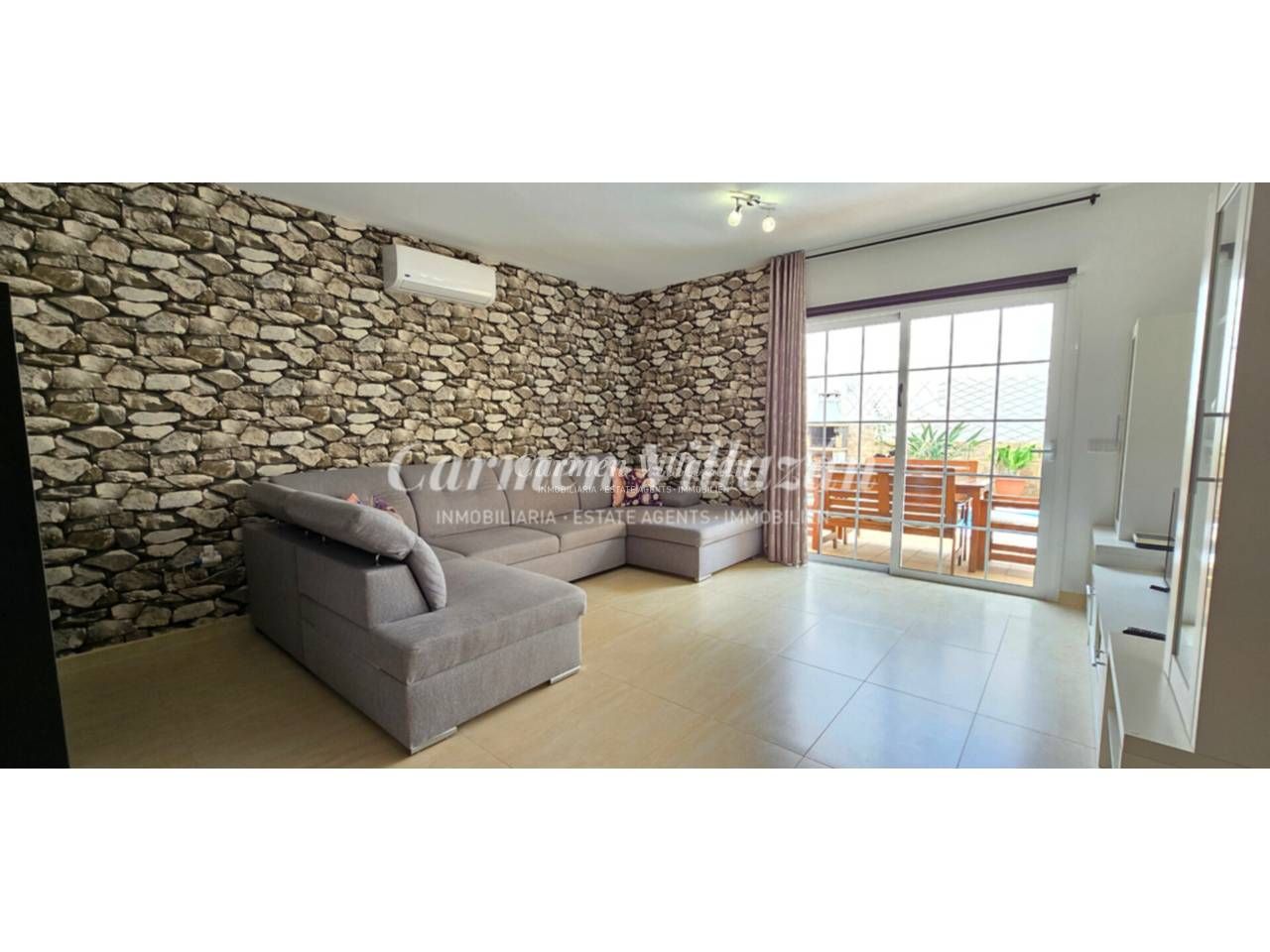 Sala d'estar de Casa o xalet en venda en Tuineje amb Aire condicionat, Jardí privat i Terrassa