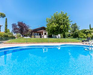 Swimming pool of House or chalet for sale in Majadahonda  with Swimming Pool