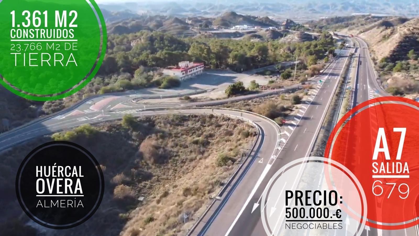 Vista exterior de Edificio en venta en Huércal-Overa