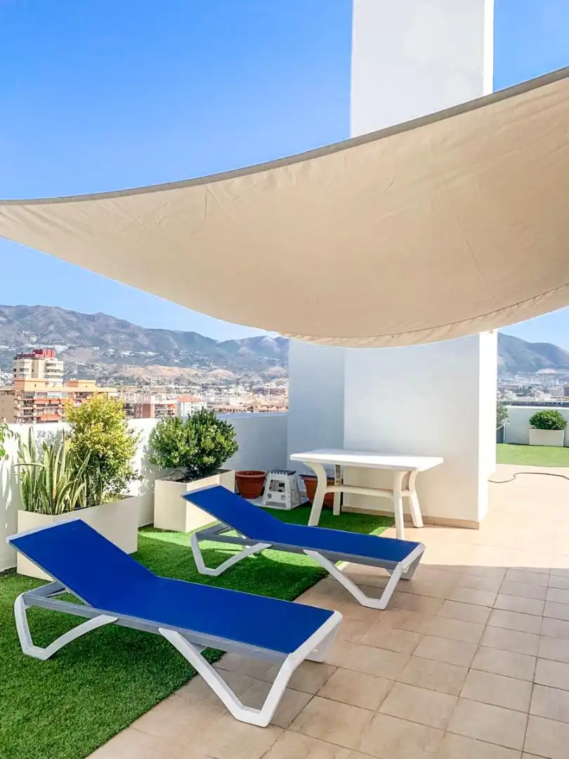 Terrasse von Dachboden zur Miete in Fuengirola mit Klimaanlage, Heizung und Terrasse